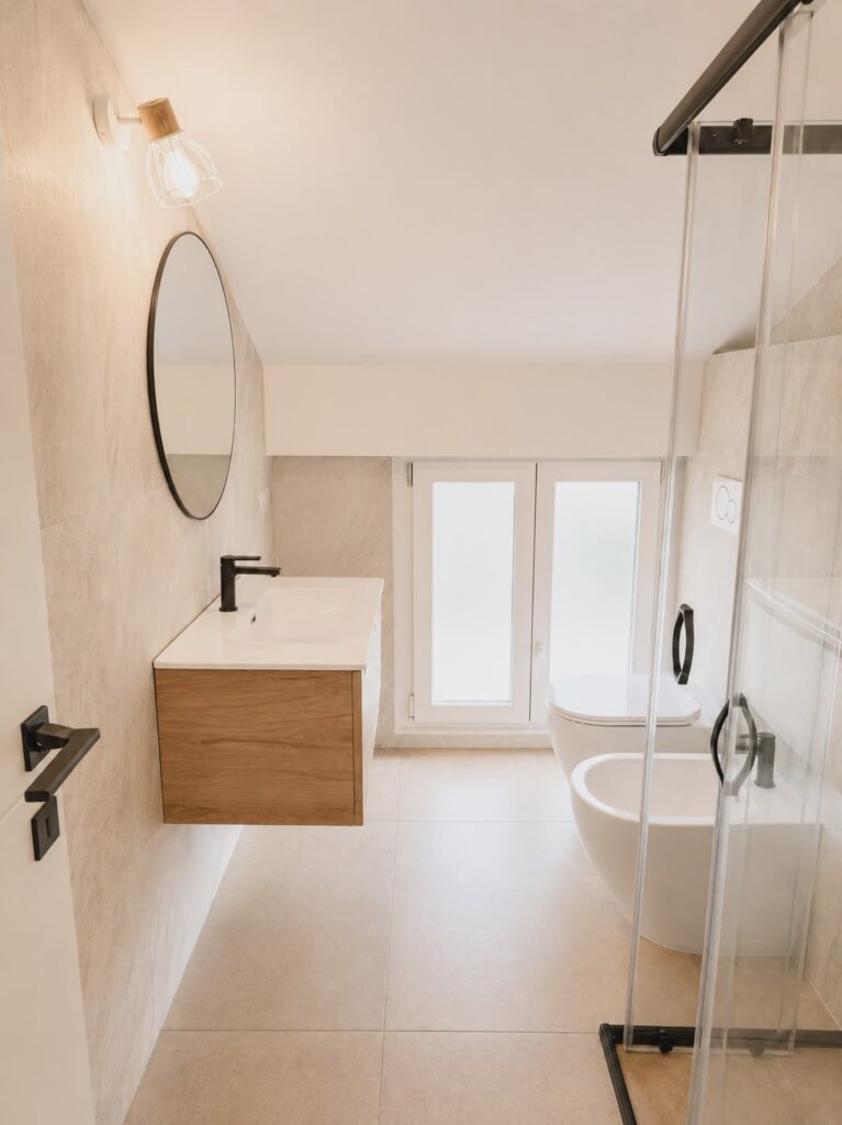 Il bagno con doccia